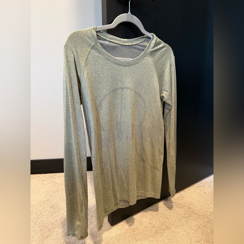 Swiftly Tech Long Sleeve Lulu Shirt